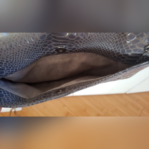 Michael Kors Sloan Angora Snake Emboss Leather Clutch Chain Strap Shoulder Bag - Picture 5 of 8